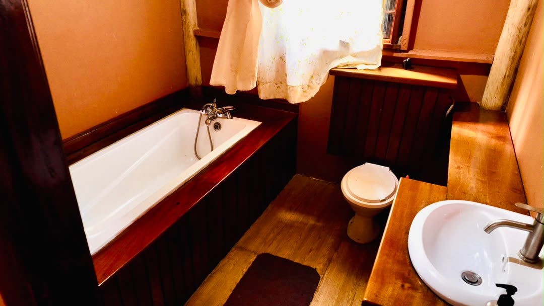 En-suite bathroom
